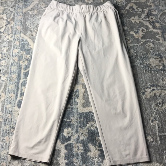 Nike cream cropped pants - Picture 1 of 7
